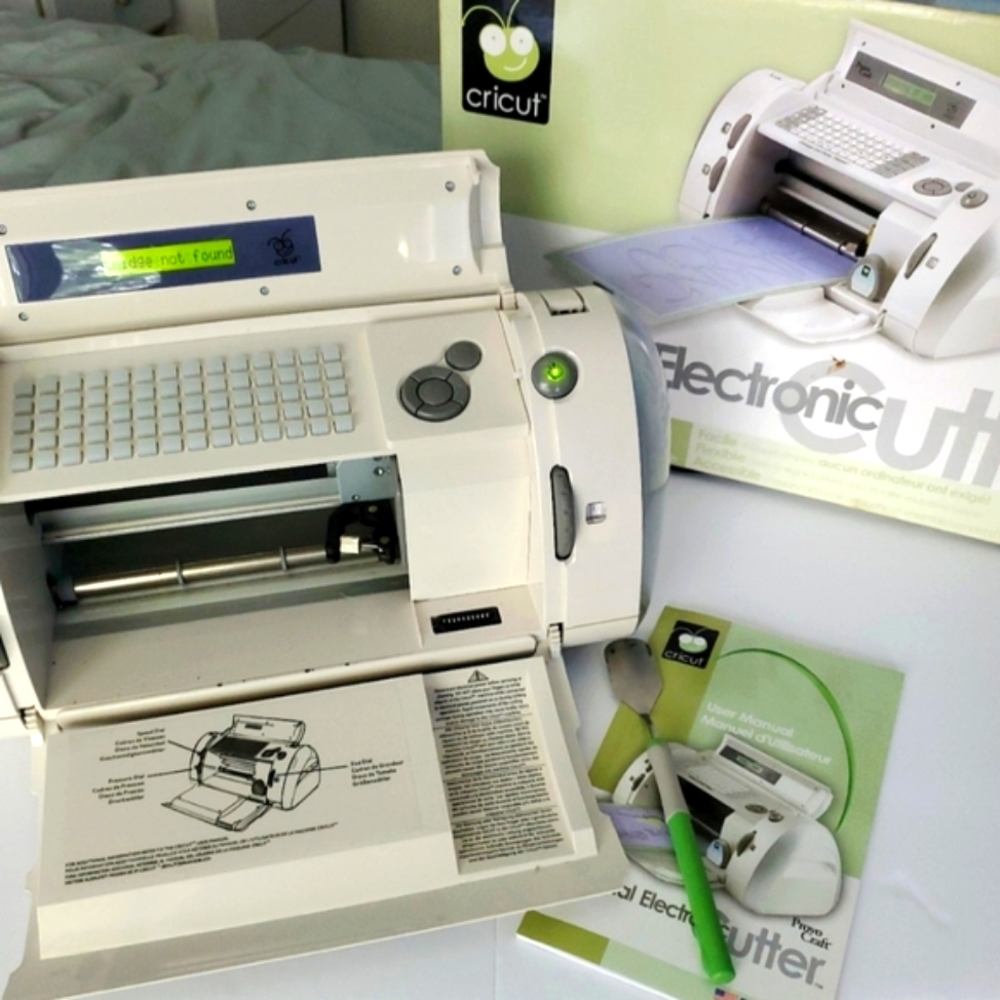 Cricut Electric Cutter